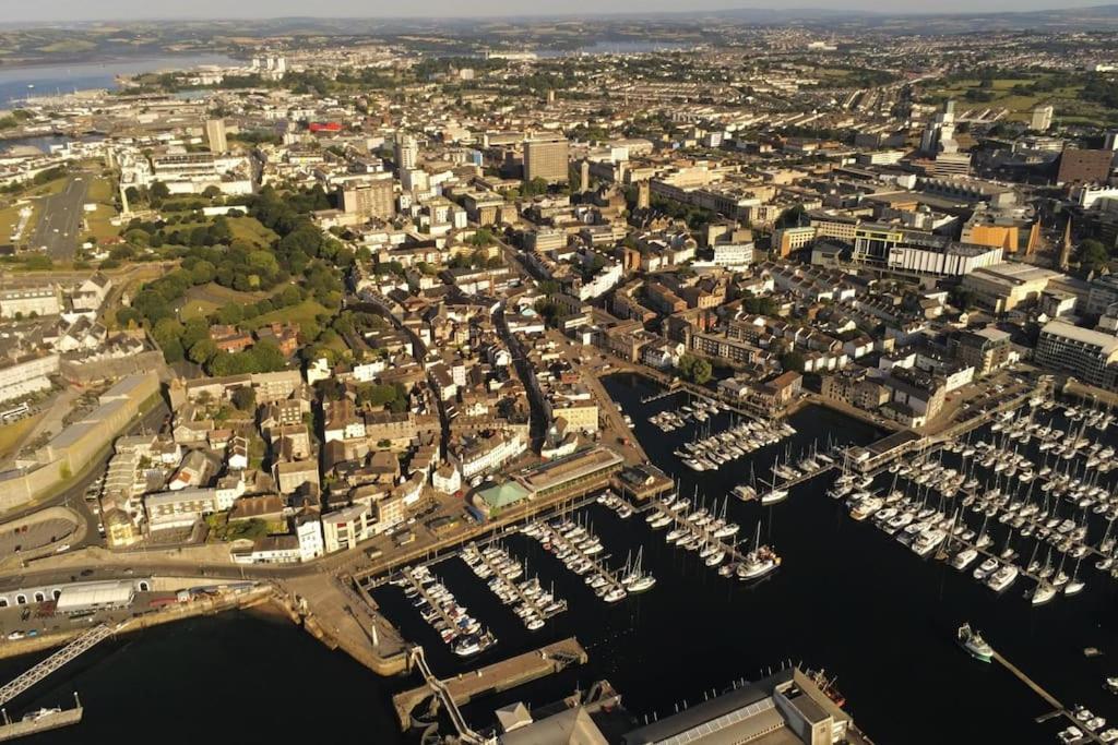 Barbican, Plymouth Outstanding Luxury Apartment Exterior photo